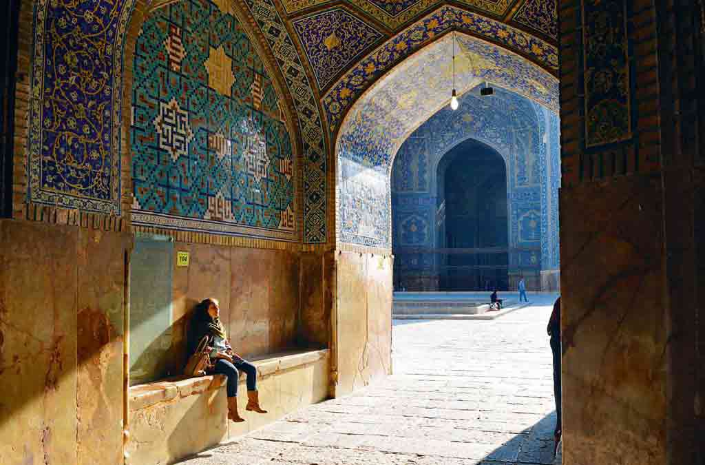 راهنمای سفر به اصفهان | aminmana