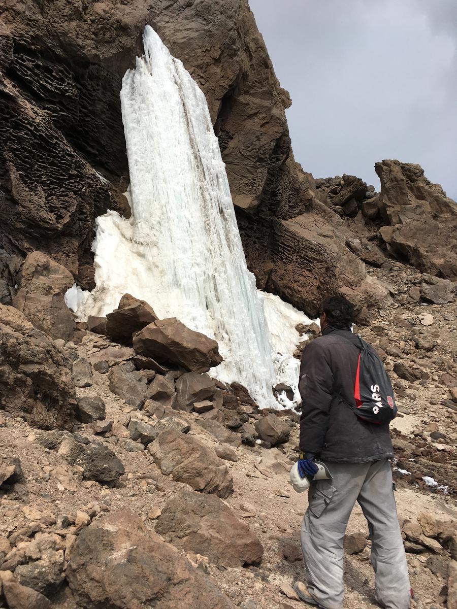 آبشار یخی دماوند, Ice Fall in South Route
