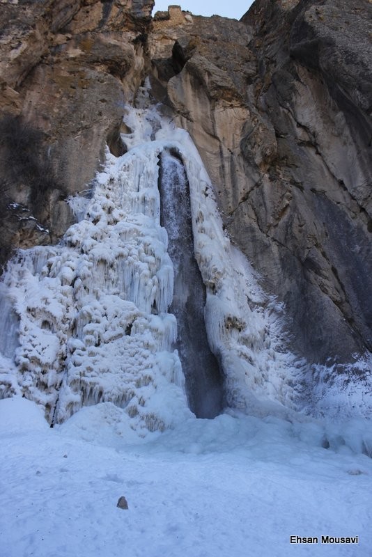 آبشار شاهاندشت در زمستان, Shahandasht Waterfall in Winter